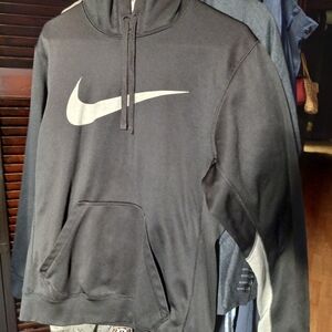 Nike Therma-Fit Sportwear Men's Front Pockets Black Small Long Sleeves Hoodie